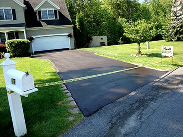 Driveway Sealing and Improvement